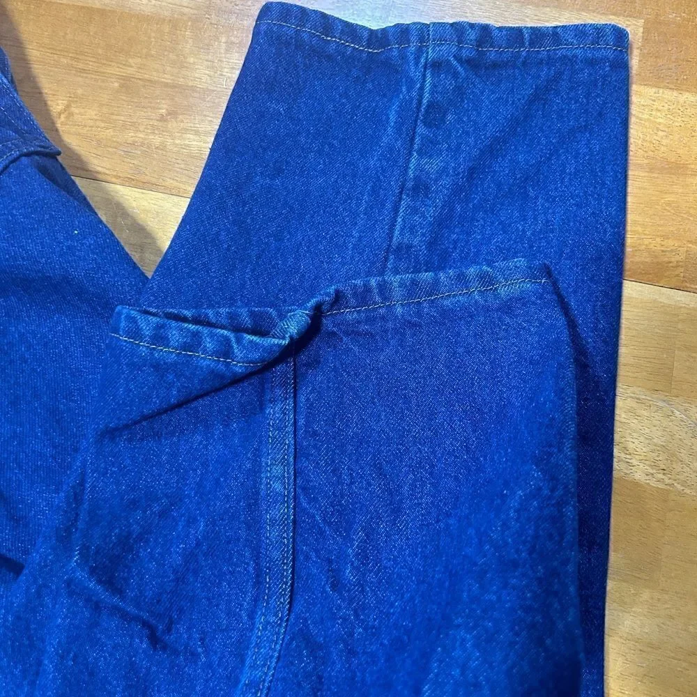 New Rustler men’s 42x30 dark blue jeans
